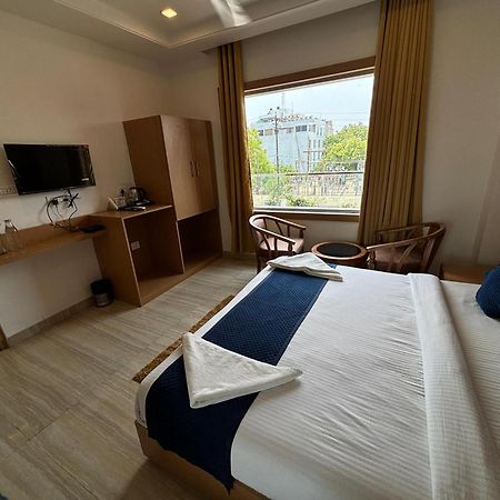 Hotel Royal Casa Lucknow Bagian luar foto