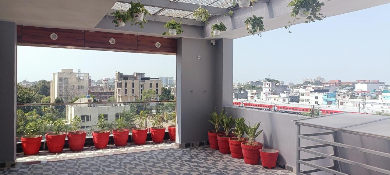 Hotel Royal Casa Lucknow Bagian luar foto