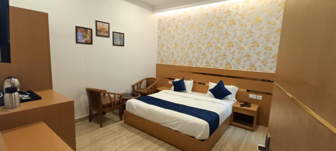 Hotel Royal Casa Lucknow Bagian luar foto