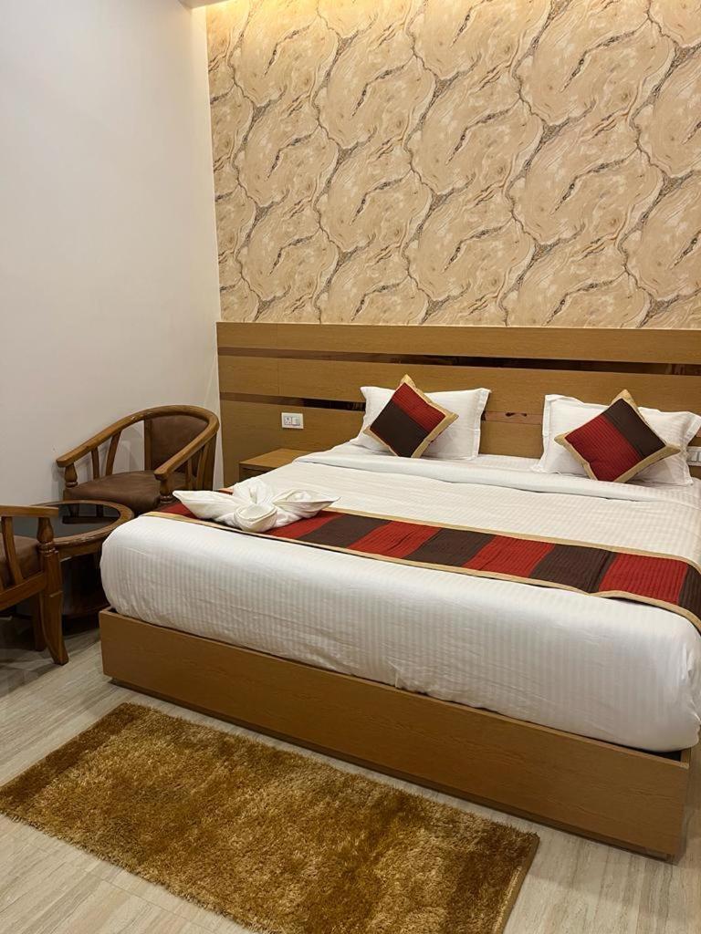 Hotel Royal Casa Lucknow Bagian luar foto