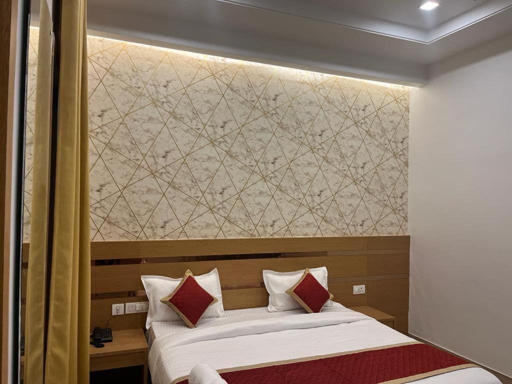 Hotel Royal Casa Lucknow Bagian luar foto