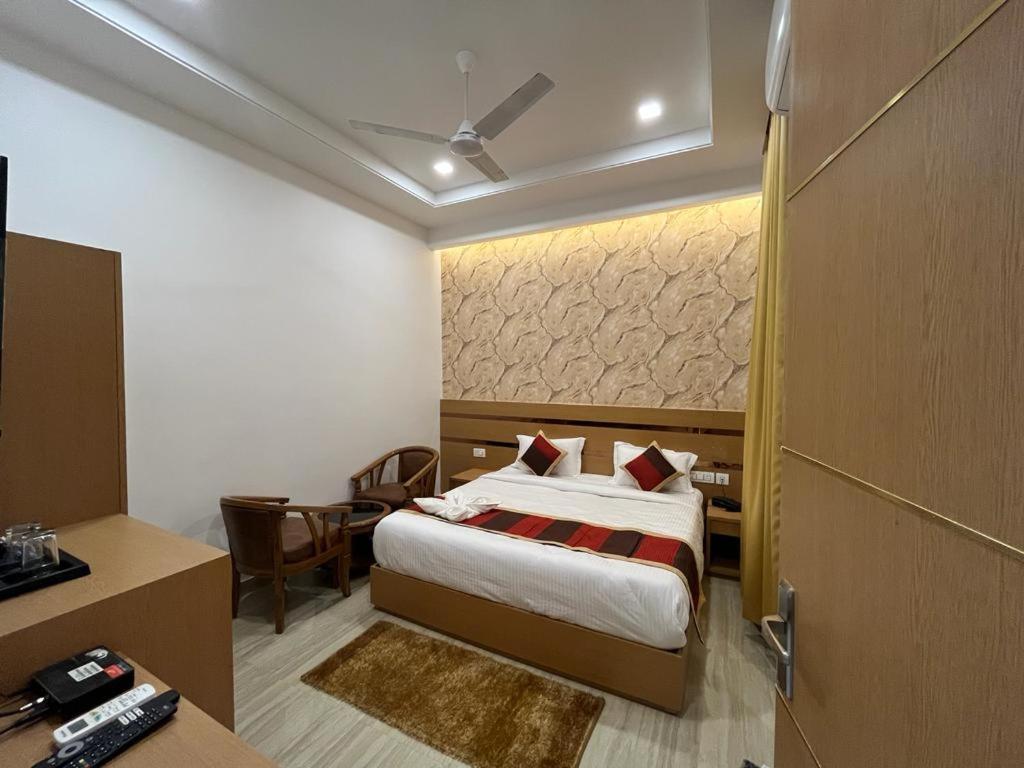 Hotel Royal Casa Lucknow Bagian luar foto