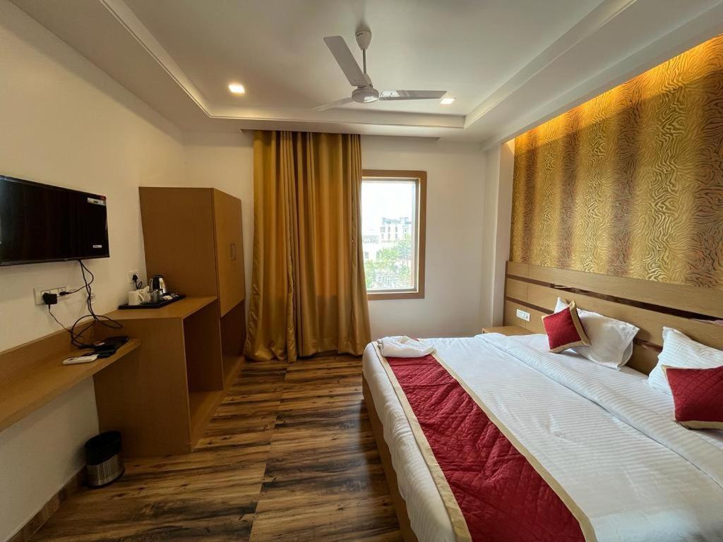 Hotel Royal Casa Lucknow Bagian luar foto
