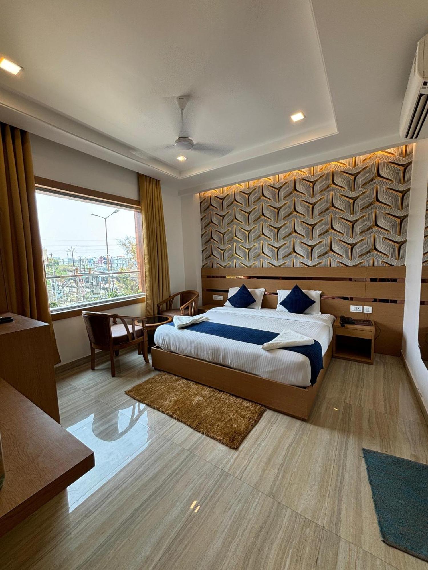 Hotel Royal Casa Lucknow Bagian luar foto
