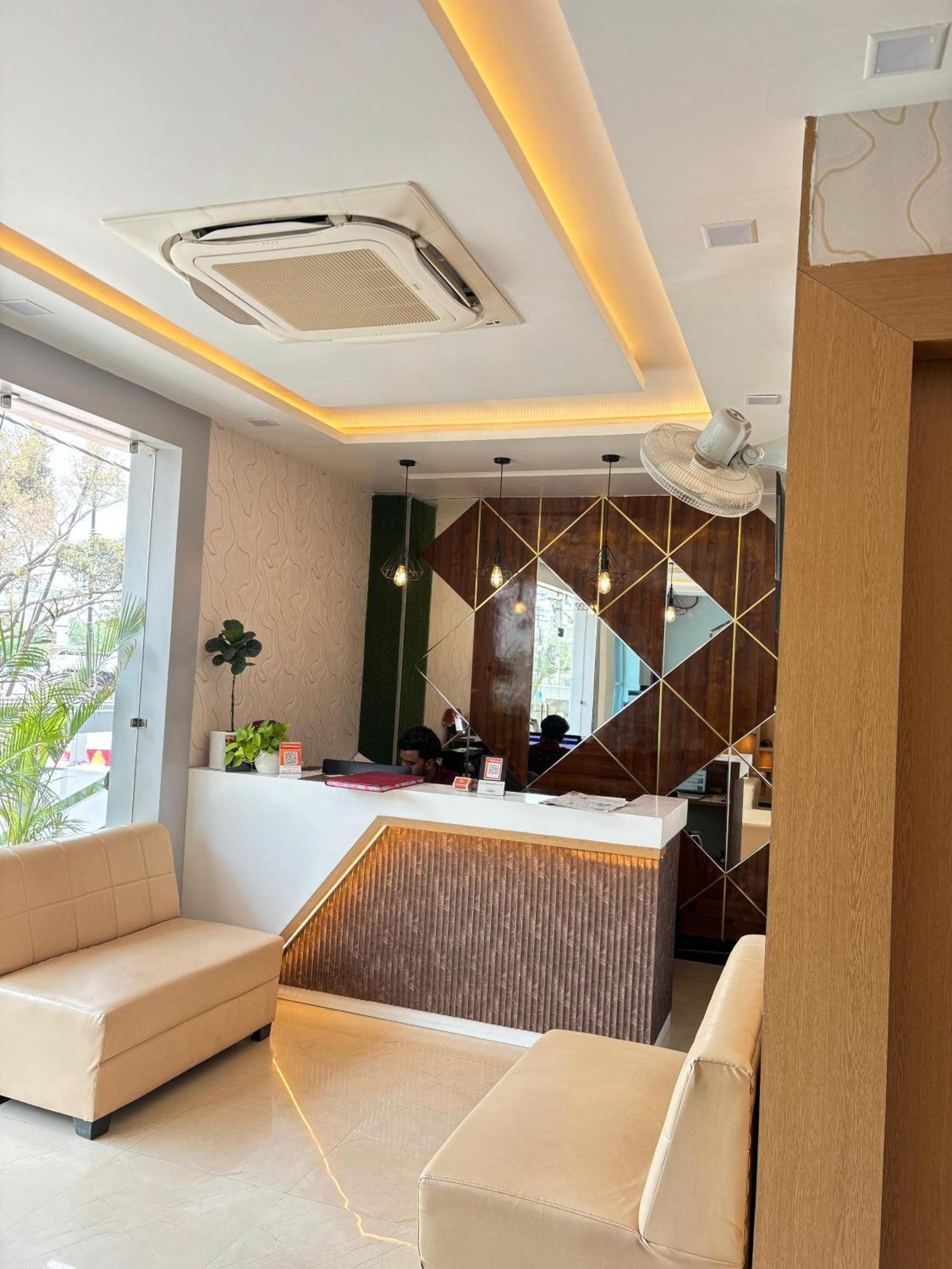 Hotel Royal Casa Lucknow Bagian luar foto